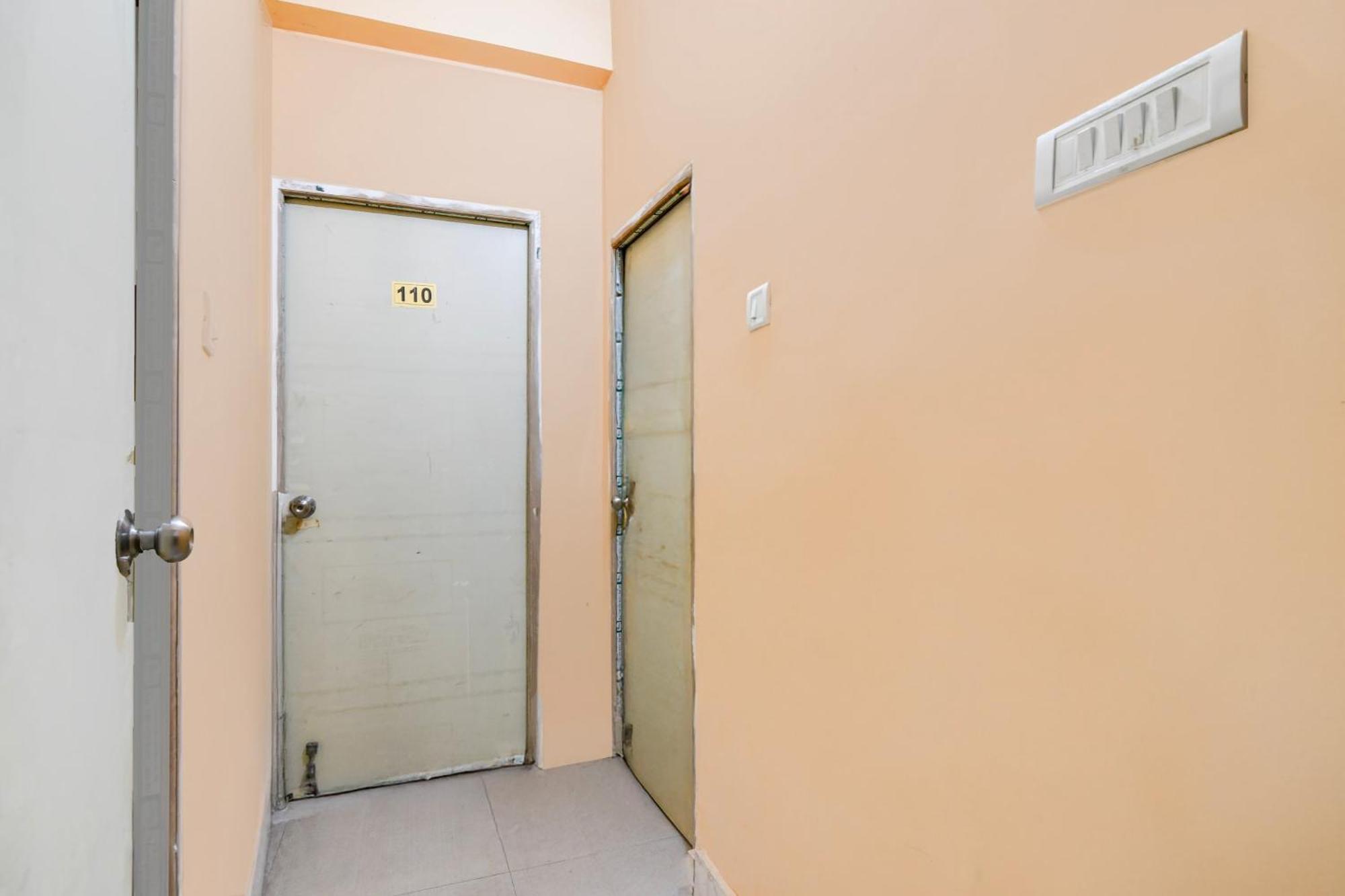 Hotel O Survey Park Jadabpur Экстерьер фото