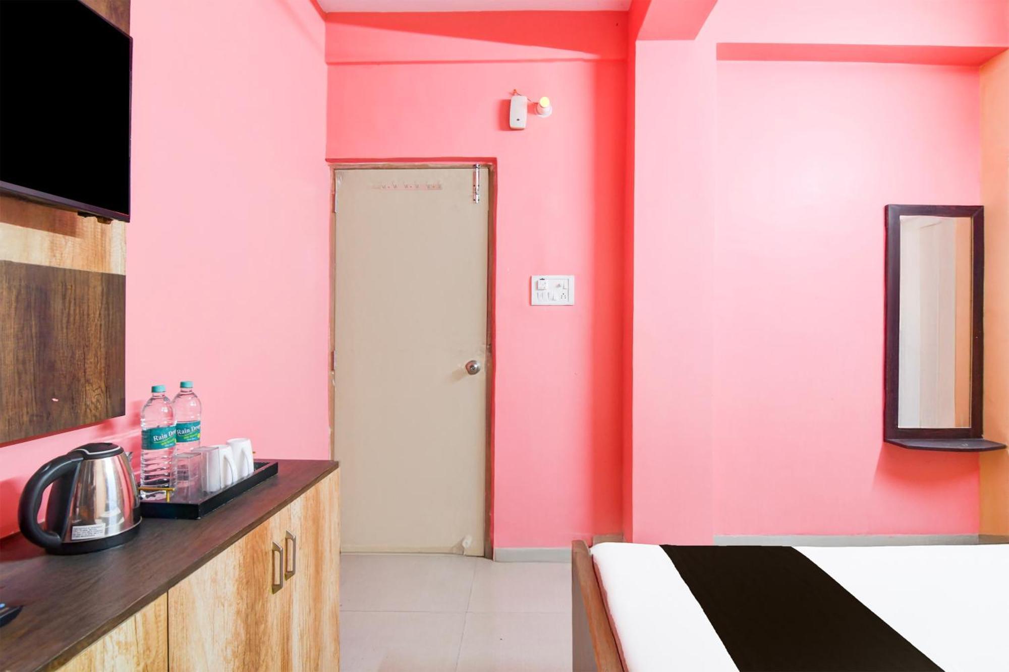 Hotel O Survey Park Jadabpur Экстерьер фото